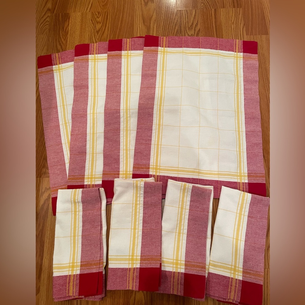 Williams-Sonoma Pantry Tattersall Plaid Place Mats & Napkins (Set of 4)